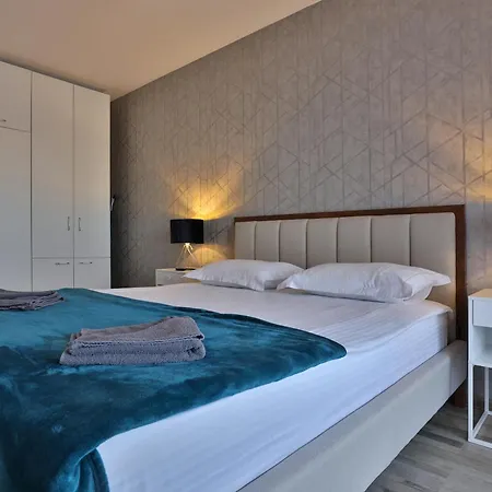 Ada Homes B4628 * Brasov