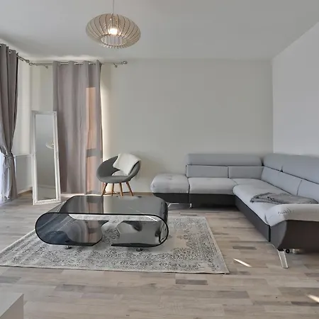 Ada Homes B4628 Appartement *