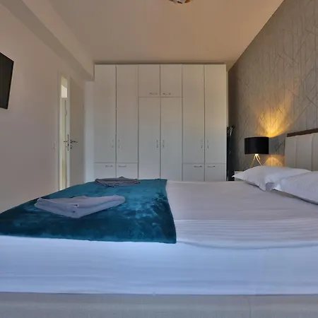 Ada Homes B4628 * Brasov