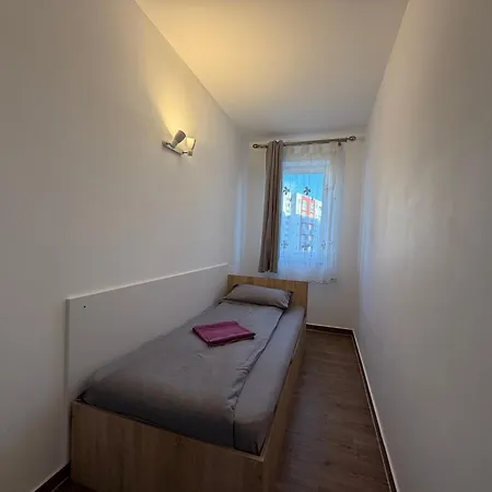 Ada Homes B4628